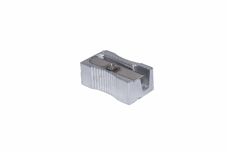 SACAPUNTAS METALICO TIPO PLANO 7501052620770